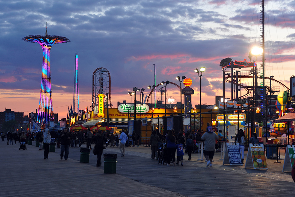 New York Coney Island - 19 beeindruckende Fotospots in New York für deine nächste Reise