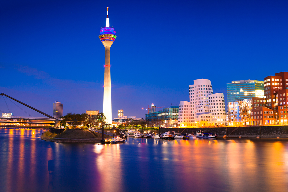1 Duesseldorf Fotolocation Skyline Nacht - Düsseldorf - die besten 14 Fotospots