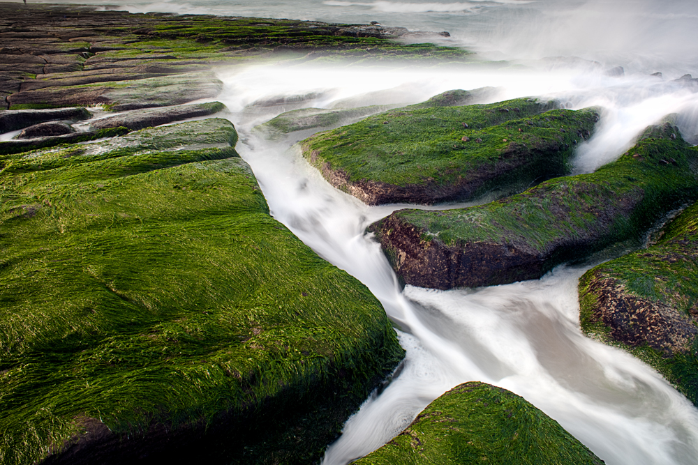Langzeitbelichtung Meer Fjord - Fließendes Wasser fotografieren  –  Tipps für deine Langzeitaufnahme