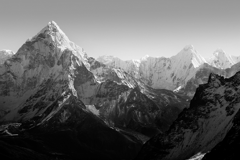Schwarz Weiss Fotografie Himalaya Berge 2 - Schwarz-Weiß-Fotografie: So erschaffst du beeindruckende Bilder