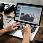 Bildbearbeitung Laptop PC 150x150 - Fotos online verkaufen: Tipps und Plattformen im Netz