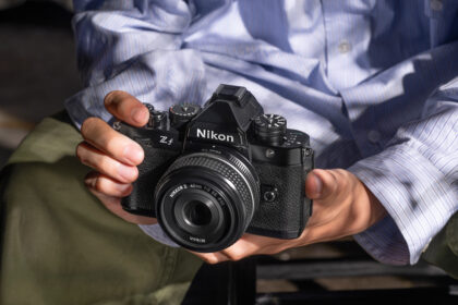 Nikon Zf Vollformatkamera schwarz 20 420x280 - Nikon Z f: Vollformat im Retro-Design